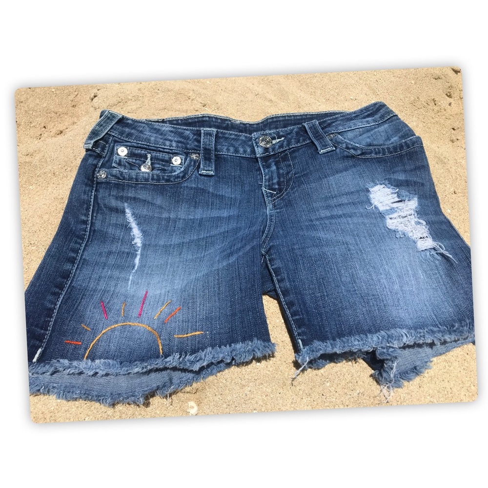 Hand-embroidered Aloha TRUE RELIGION Denim Shorts!